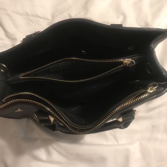 Purse - Picture 2 of 5